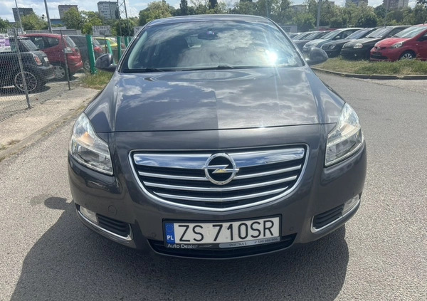 Opel Insignia cena 26900 przebieg: 197000, rok produkcji 2009 z Chmielnik małe 667